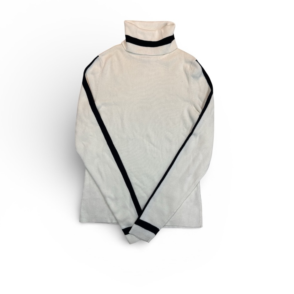 The Limited vintage Women’s turtleneck cream Size Small